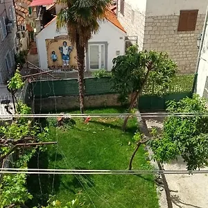 Vikendica Old Stone House In Historical Area, Split